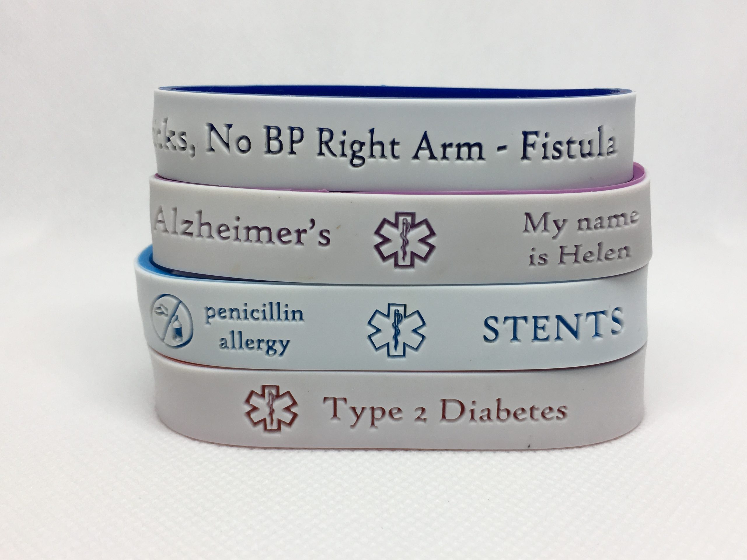 Read more about the article 5 Reasons Your Loved Ones Should Wear A Medical Bracelet